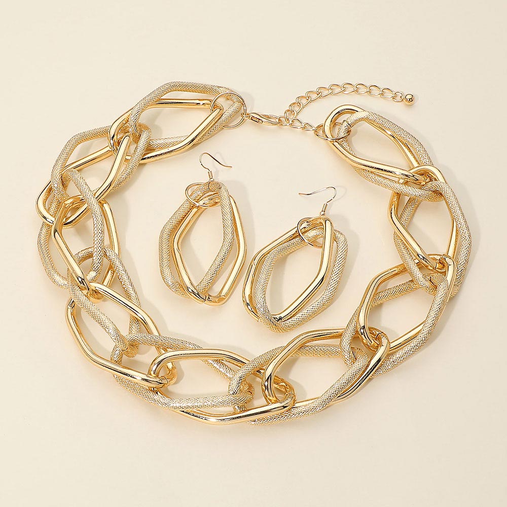 Bold Chunky Chain Link Statement Necklace for Women M H W ACCESSORIES LLC Bold Chunky Chain Link Statement Necklace for Women