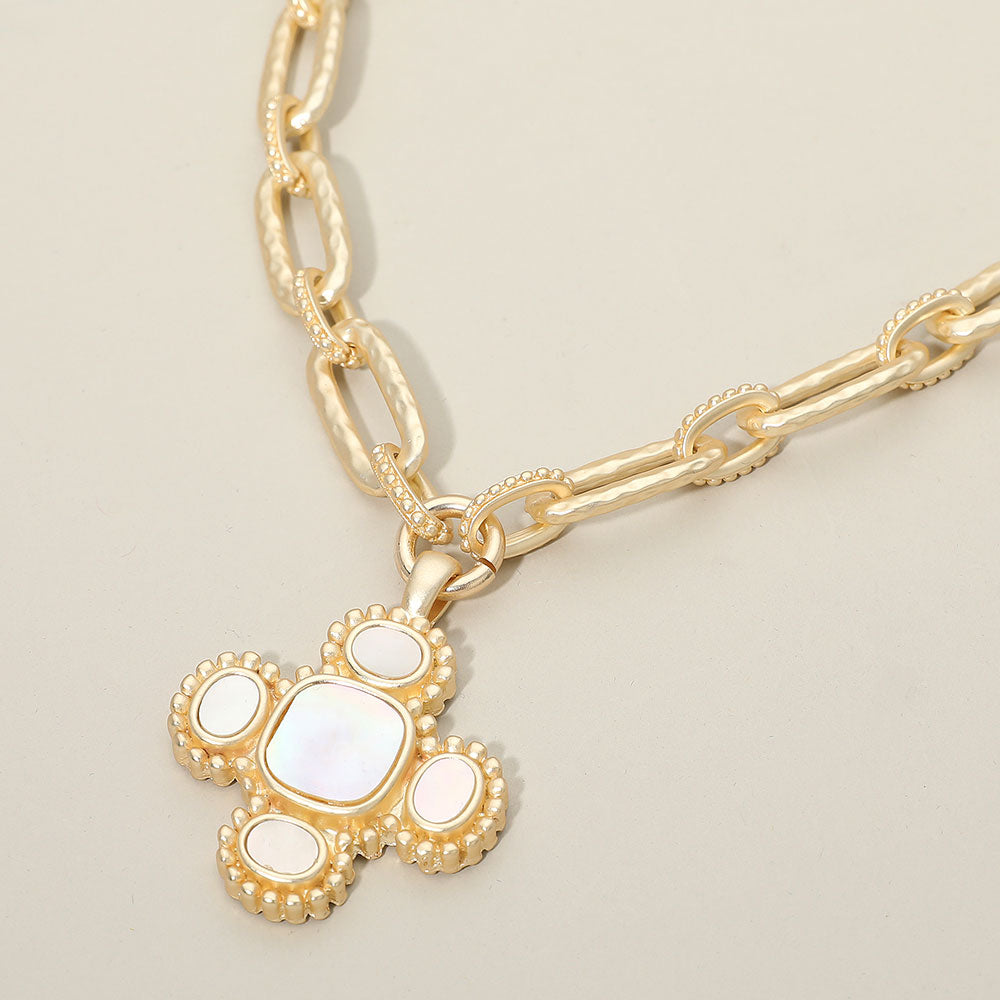 14K Gold Plated Matte Mother of Pearl Quatrefoil Pendant Chunky Toggle Necklace