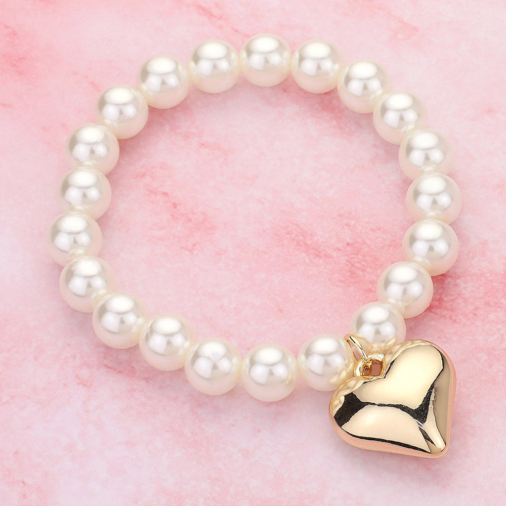 Cream Gold Metal Heart Charm Pearl Beaded Stretch Bracelet