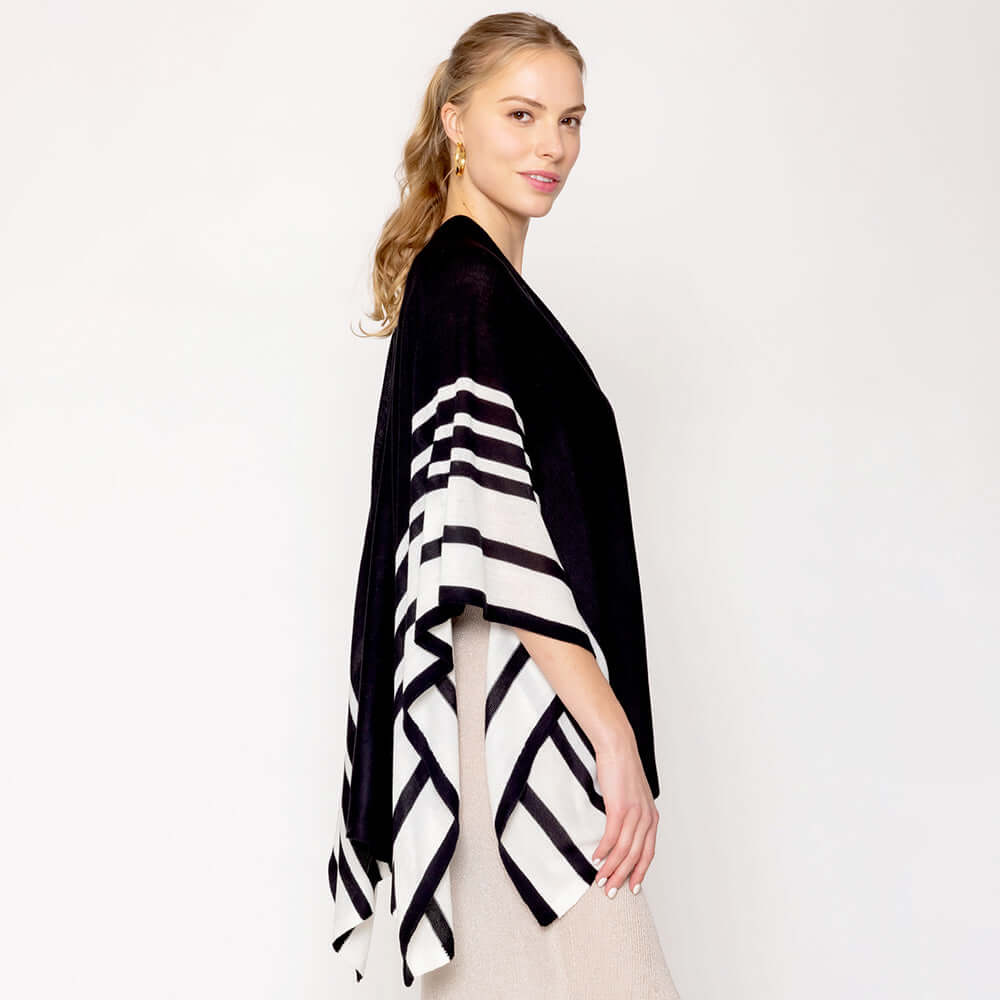 Black & White Two-Tone Border Ruana
