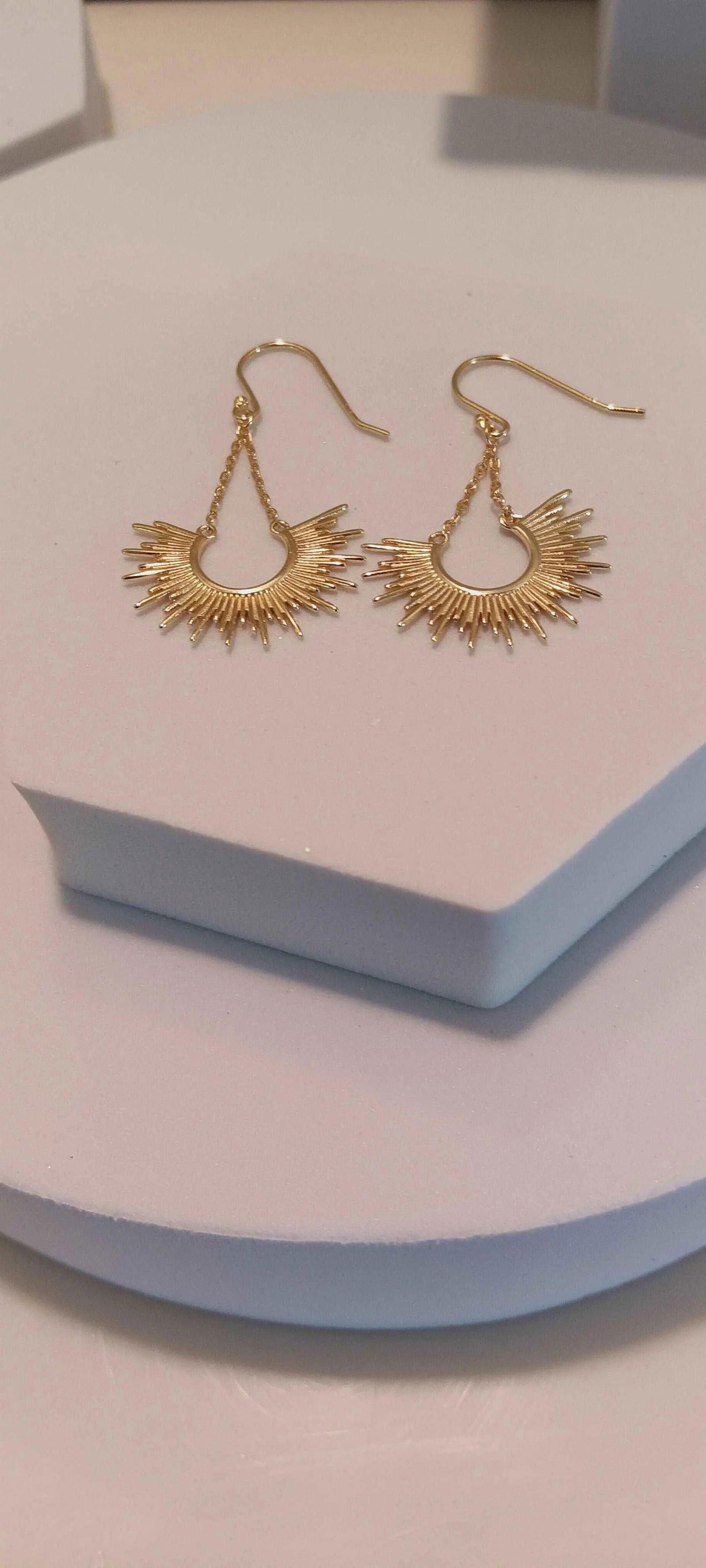 STERLING SILVER 14 KARAT GOLD PLATED SUNBURST EARRINGS - M H W ACCESSORIES LLC