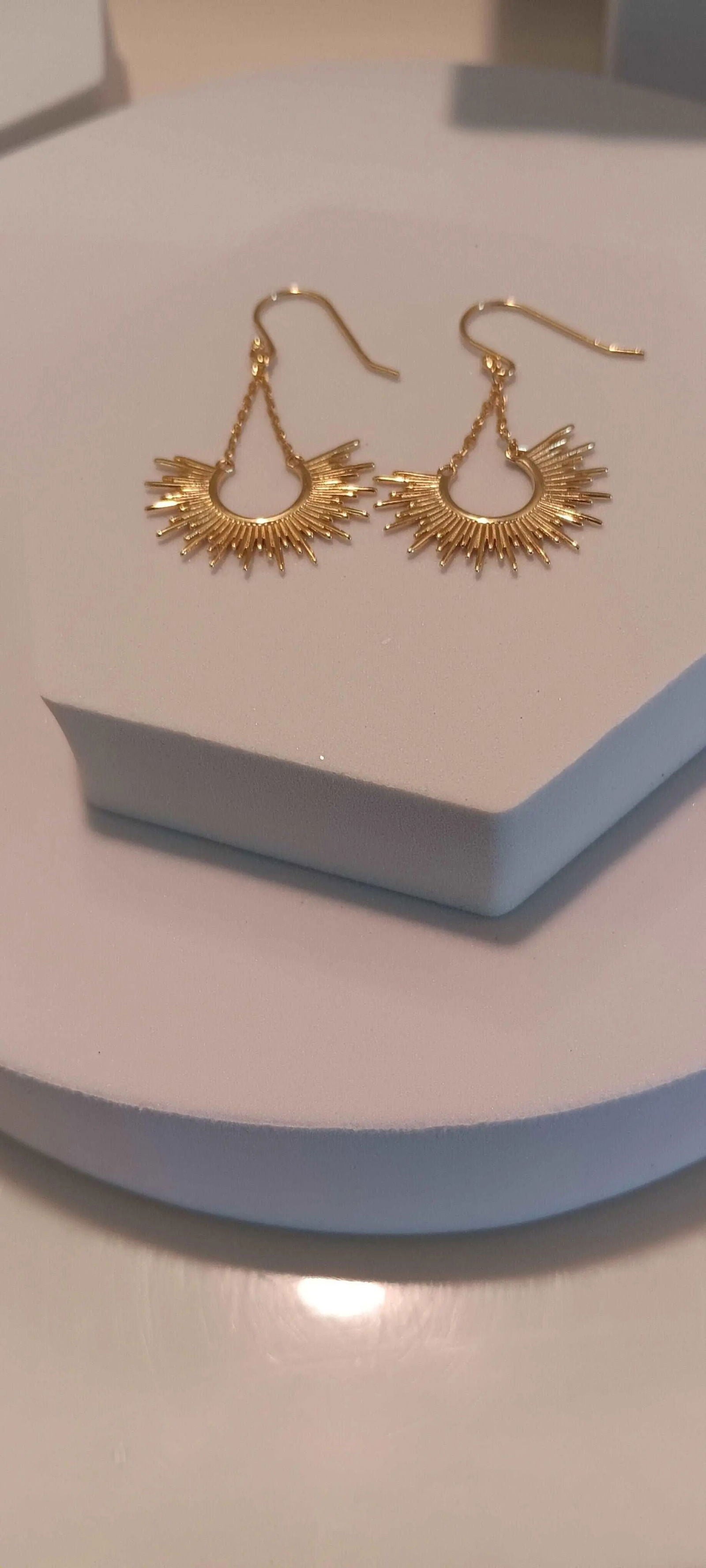 STERLING SILVER 14 KARAT GOLD PLATED SUNBURST EARRINGS - M H W ACCESSORIES LLC